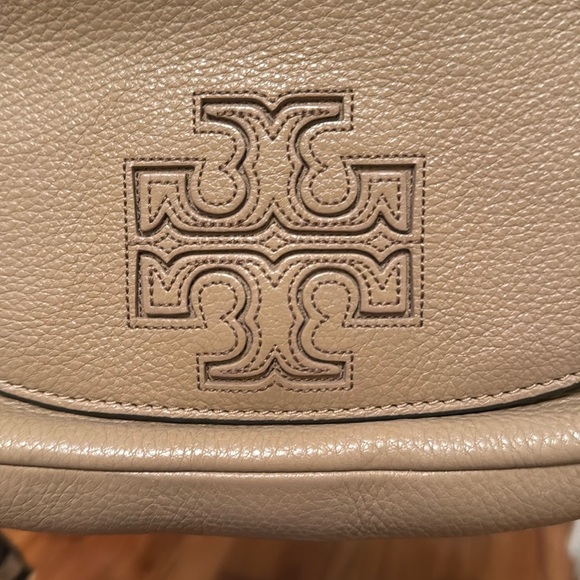 Tory Burch Tan Leather Crossbody Bag - Picture 2 of 12